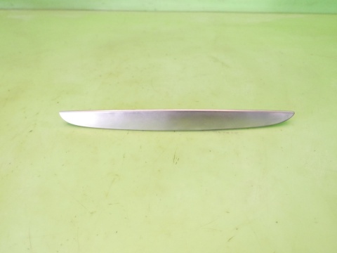 Listwa chrom maski grilla lewy 51.13-7117241 BMW E91 325d 04-08