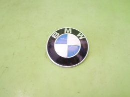 Logo znaczek emblemat maski przód 8132375-05 BMW E91 325d 04-08