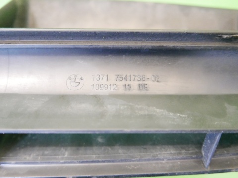 Wlot kierownica powietrza 13.71-7541738-02 BMW E91 325d 3.0 D 04-08