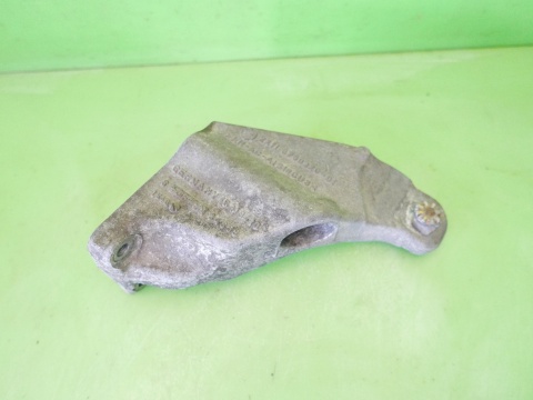 Łapa silnika prawa 22.11-6760320-01 BMW E91 325d 3.0 D M57 04-