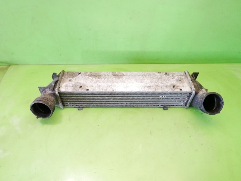 Intercooler chłodnica powietrza 7800680-01 3296373 BMW E91 325d 3.0 D M57