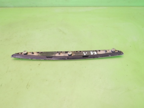 Listwa chrom maski grilla prawy 51.13-7117242 BMW E91 325d 04-08