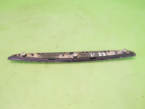 Listwa chrom maski grilla prawy 51.13-7117242 BMW E91 325d 04-08