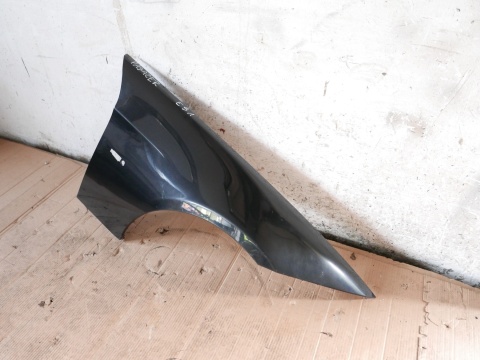 Błotnik prawy przód 475/9 BMW E91 325d KOMBI 04-08