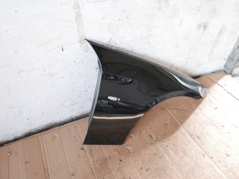 Błotnik prawy przód 475/9 BMW E91 325d KOMBI 04-08