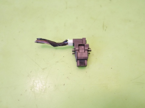 Czujnik świateł stop pedału hamulca 9-1468896-2 BMW E91 325d 3.0 D 04-08