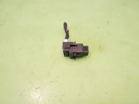 Czujnik świateł stop pedału hamulca 9-1468896-2 BMW E91 325d 3.0 D 04-08