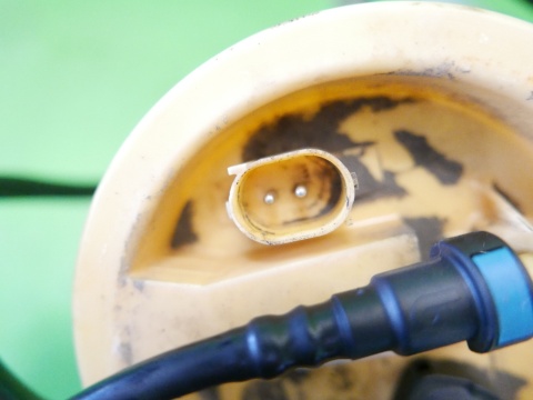 Czujnik poziomu paliwa pływak BMW E91 325d 3.0 D M57 04-08