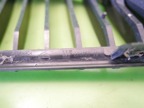 Grill nerka atrapa lewa 7120007 BMW E91 325d 04-08