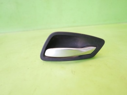 Klamka wewnętrzna prawa przód 7144546 BMW E91 325d 04-08