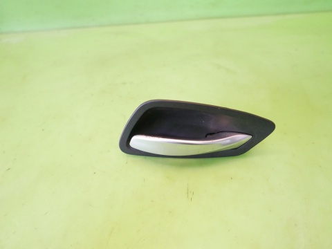 Klamka wewnętrzna prawa przód 7144546 BMW E91 325d 04-08