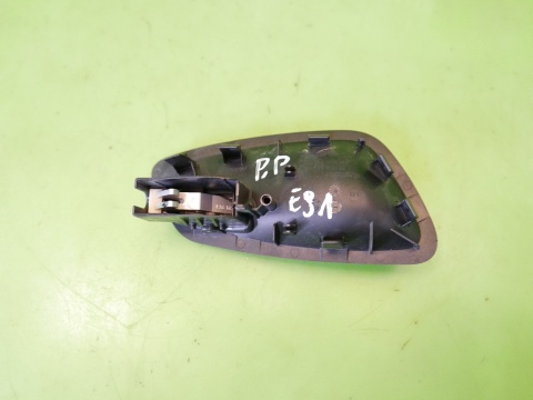 Klamka wewnętrzna prawa przód 7144546 BMW E91 325d 04-08