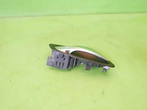 Klamka wewnętrzna lewa tył 7144545 BMW E91 325d 04-08