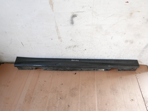 Próg listwa nakładka progowa prawa mpakiet 475/9 BMW E91 325d KOMBI 04-08