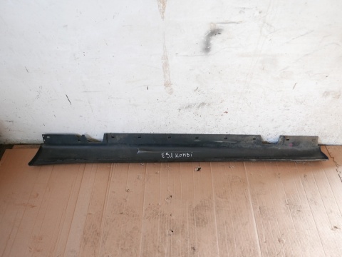 Próg listwa nakładka progowa prawa mpakiet 475/9 BMW E91 325d KOMBI 04-08