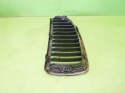 Grill nerka atrapa prawa 7120008 BMW E91 325d 04-08