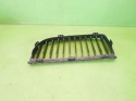 Grill nerka atrapa prawa 7120008 BMW E91 325d 04-08