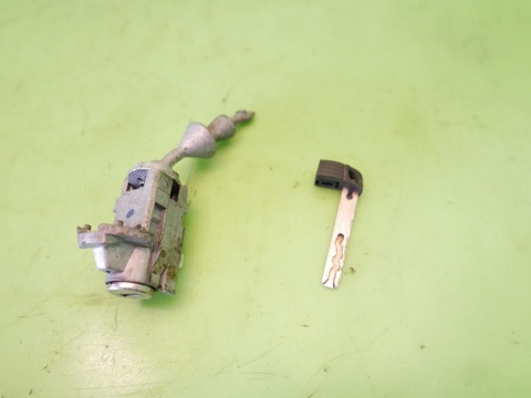 Wkładka klamki drzwi lewa przód + kluczyk grot BMW E91 325d 04-08
