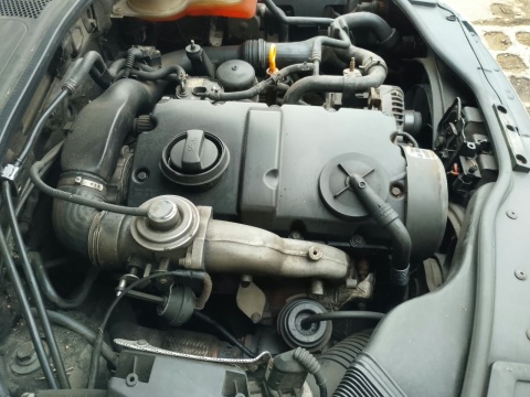 Silnik słupek VW PASSAT B5 FL 1.9 TDI AWX 131KM 96kW 00-05