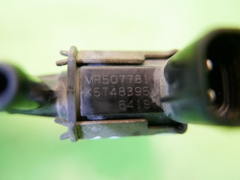 Zawór czujnik podciśnienia MR507781 K5T48395 MITSUBISHI COLT VI Z30 CZ5 04-