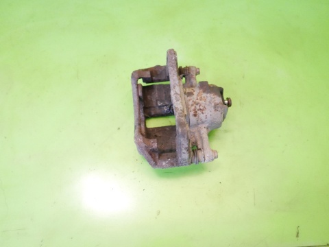 Zacisk hamulcowy lewy przód MITSUBISHI COLT VI Z30 CZ5 1.3 04-08