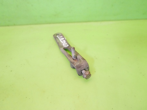 Łapa napinacz alternatora MN163386 MITSUBISHI COLT VI Z30 CZ5 1.3 04-08