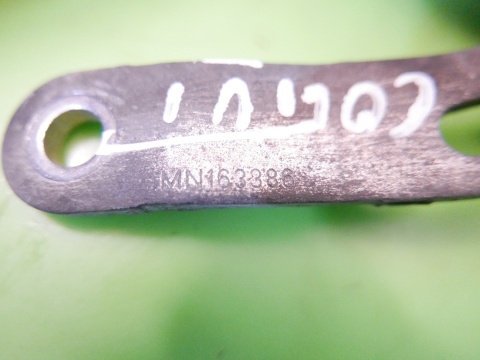 Łapa napinacz alternatora MN163386 MITSUBISHI COLT VI Z30 CZ5 1.3 04-08