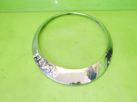 Ramka pierścień chrom maski lampy prawy przód 7149905 MINI COOPER R56 06-10