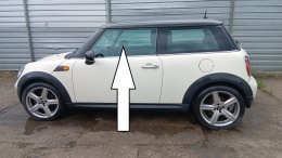Szyba drzwiowa lewa przód MINI COOPER R56 HB 3D 06-10
