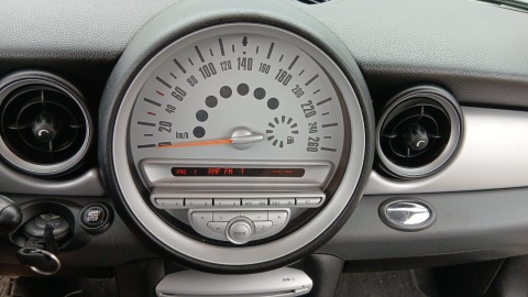 Radio odtwarzacz płyt cd wyświetlacz Visteon MINI COOPER R56 1.6 06-10