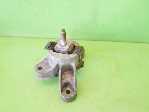Łapa poduszka skrzyni biegów 6779806-02 MINI COOPER R56 1.6 06-10