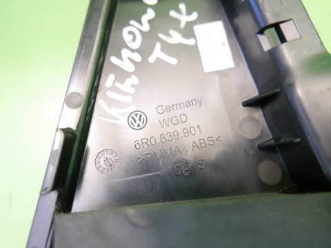 Zaślepka drzwi trójkąt lewa tył 6R0839901 VW POLO 6R V 5D HB 09-14