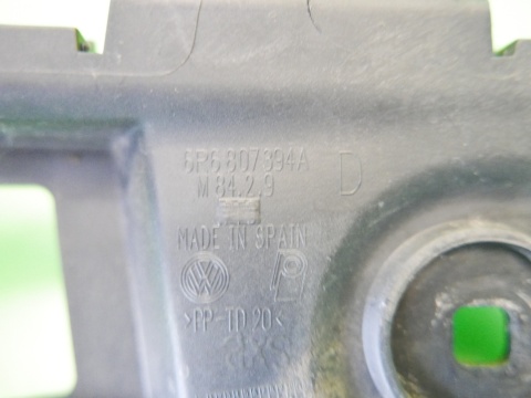 Ślizg mocowanie zderzaka tył prawe 6R6807394A VW POLO 6R V 5D HB 09-14