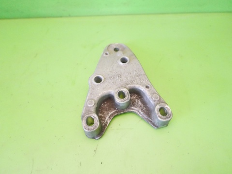 Mocowanie łapa silnika górna prawa 6Q0199185S VW POLO 6R V 1.2 12V 09-14