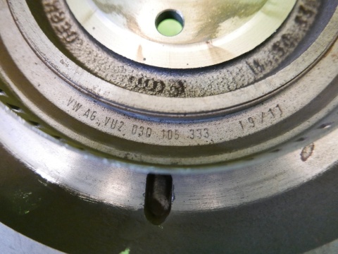 Koło zamachowe sztywne 03D105333 VW POLO 6R V 1.2 12V 09-14