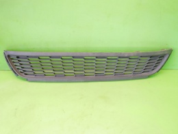 Kratka atrapa zderzaka przód środek 6R0853677A VW POLO 6R V 1.2 12V 09-14