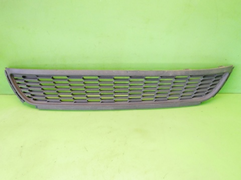 Kratka atrapa zderzaka przód środek 6R0853677A VW POLO 6R V 1.2 12V 09-14