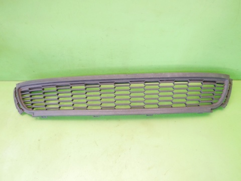 Kratka atrapa zderzaka przód środek 6R0853677A VW POLO 6R V 1.2 12V 09-14