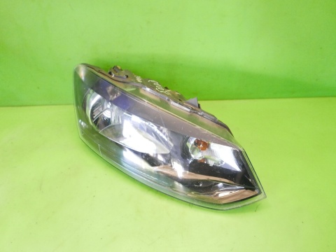 Reflektor lampa przód prawa 6R1941016E VALEO VW POLO 6R V 1.2 12V 09-14