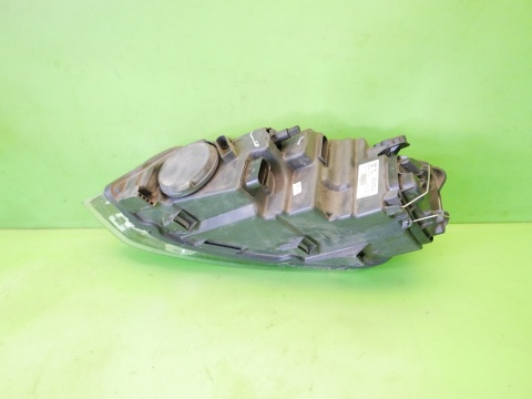 Reflektor lampa przód prawa 6R1941016E VALEO VW POLO 6R V 1.2 12V 09-14