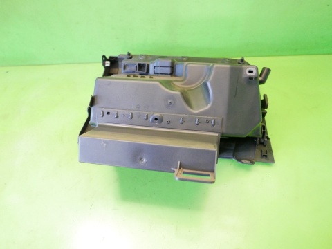 Schowek przód prawy pasażera 6R1857097R VW POLO 6R V 5D HB 09-14