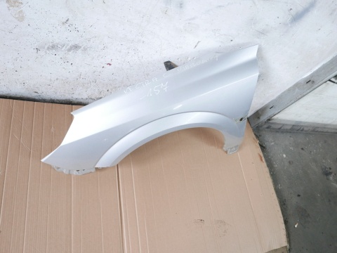 Błotnik lewy przód Z157 2AU OPEL VECTRA C FL 05-08