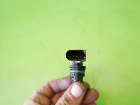 Czujnik położenia wałka rozrządu 030907601E VW POLO 6R V 1.2 12V 09-14