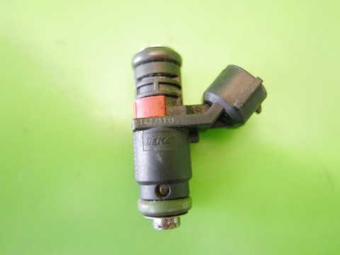 Wtryskiwacz wtrysk paliwa 03E906031C VW POLO 6R V 1.2 12V 09-14