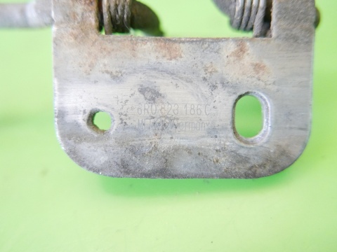 Rygiel zamek maski pokrywy silnika 6R0823186C VW POLO 6R V 5D HB 09-14
