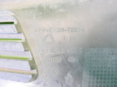 Kratka zderzaka przód lewa 6R0853665C VW POLO 6R V 5D HB 09-14