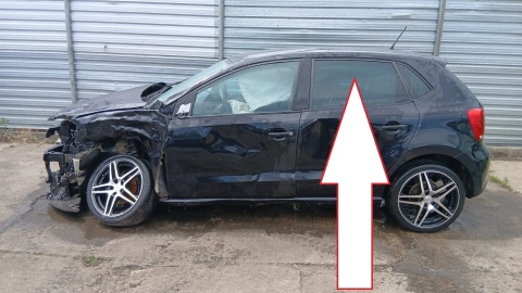 Szyba drzwi tył lewa 6R6845205C VW POLO 6R V 5D HB 09-14