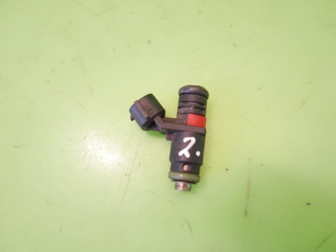Wtryskiwacz wtrysk paliwa 03E906031C VW POLO 6R V 1.2 12V 09-14