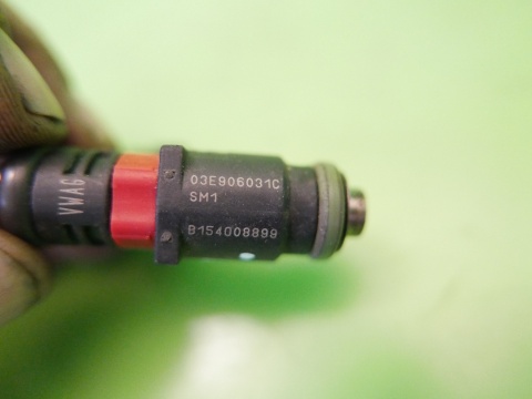 Wtryskiwacz wtrysk paliwa 03E906031C VW POLO 6R V 1.2 12V 09-14