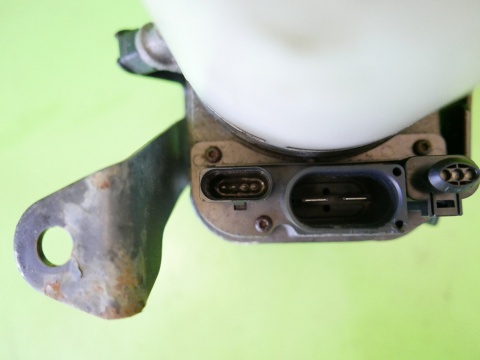 Pompa wspomagania TRW 6R0423156B 2 wtyczki VW POLO 6R V 1.2 12V 5D HB 09-14